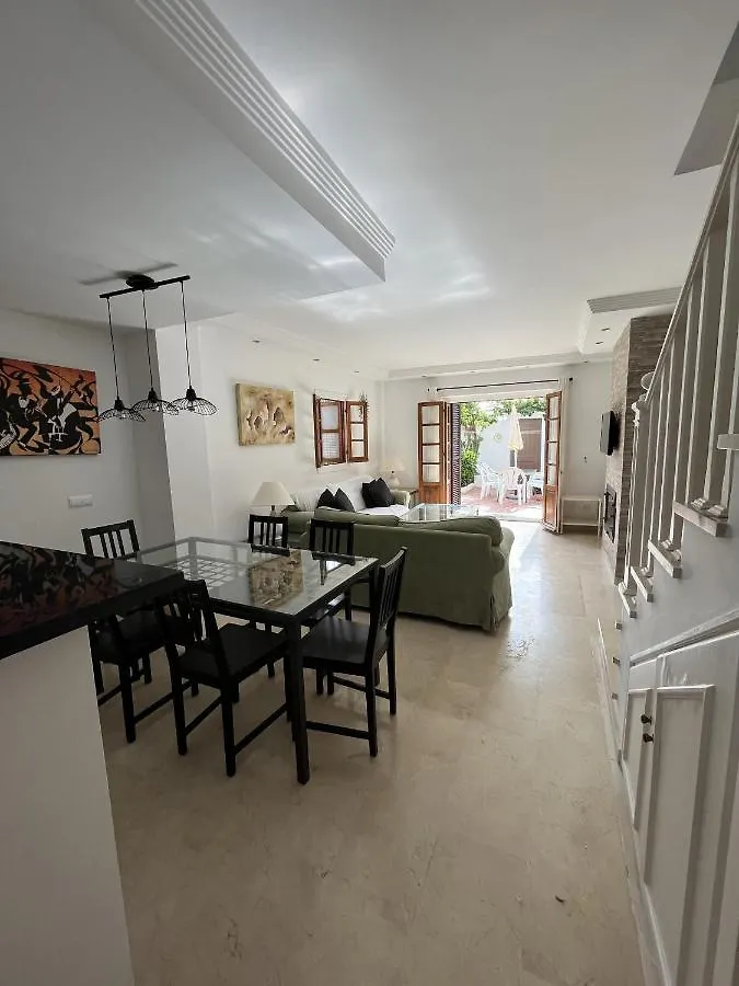 Estepona - Playa - Villa 2 Dormitorios En Urbanizacion Cerca Del Mar Alb4 0*,  Испания